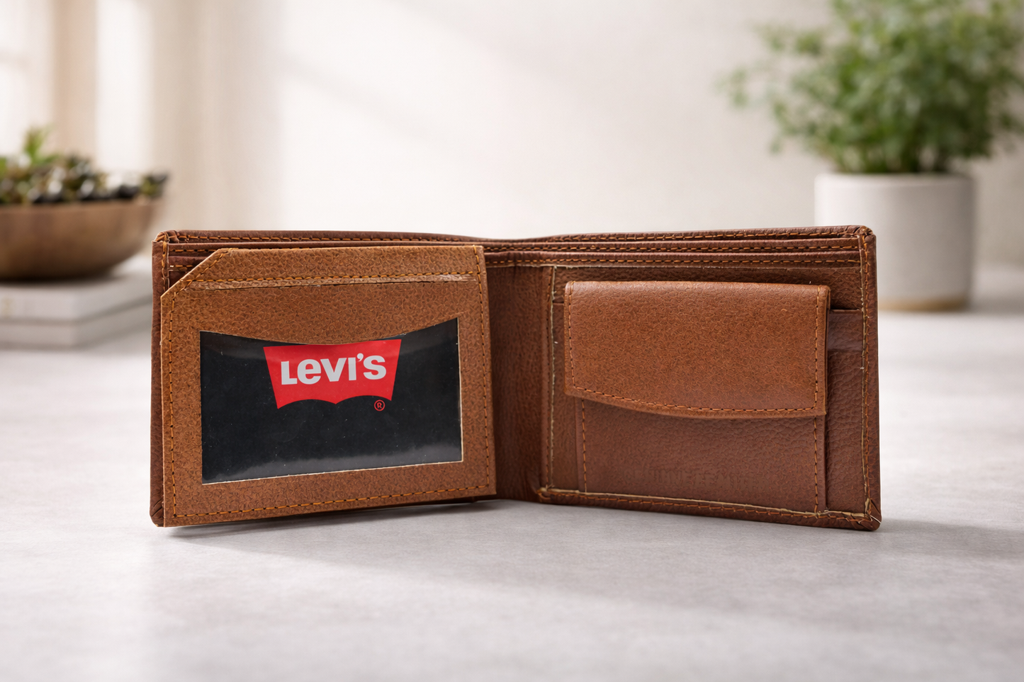 Levi’s® Premium Men's Leather Wallet