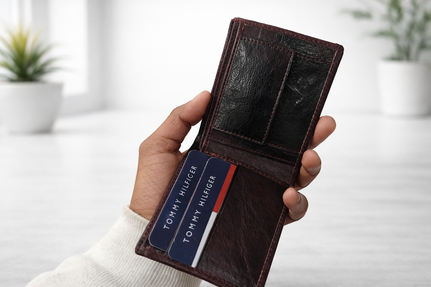 Tommy Hilfiger Premium Leather Wallet – Brown